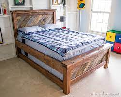 Farmhouse Pallet Bed With Rolling