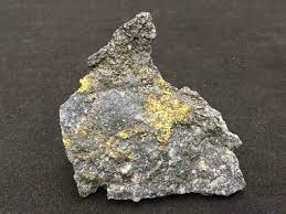 Contoh warna batuan yang mengandung emas. Jenis Batuan Mengandung Emas