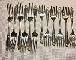 R Wallace Sons Flatware Pattern Id