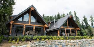 Smaller post beam mountain lodge lives large. Post And Beam Streamline Design