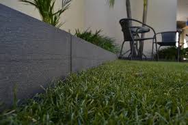 Hedge Edge Titan Turf