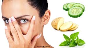 home remes to remove dark circles