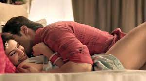 Judwaa 2 - Jacqueline Fernandez Bed Scene With Varun Dhawan - YouTube