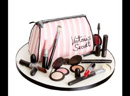 victoria secret set cake cake in dubai