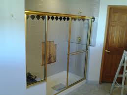 5 old school glass shower door designs