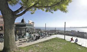 Hotel santa caterina is less than 1 kilometer from the center of amalfi. Miradouro De Santa Catarina Visit Lisboa