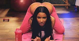 Nicki minaj sexy gifs