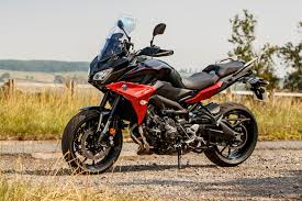 The steering sharper and lighter than most and even when pushing pretty hard through the snaking switchbacks and swervery in the mountains above. Yamaha Tracer 900 2018 2020 Review Specs Prices Mcn