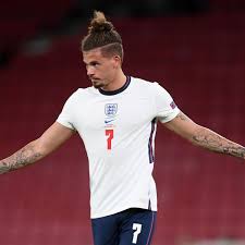 Speaking on the england youtube channel, phillips was asked to choose which of his three lions colleges he'd bring into marcelo bielsa's team. Leeds United Star Kalvin Phillips Makes Kevin De Bruyne Admission Manchester Evening News