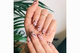 nail art design for round nails be