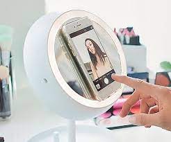 the smart makeup mirror