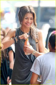 photo 699931 zendaya pictures