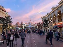 disneyland paris complete guide and