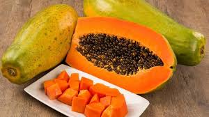 Here are some reasons why you should eat papayas | NewsBytes
