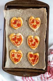 easy mini heart shaped pizza recipe