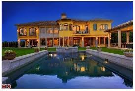 Photo courtesy of kylie jenner / @kyliejenner. I Could Live Here Kim And Kanye S House 7x7 Bay Area