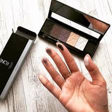 the one make up pro palette 33689