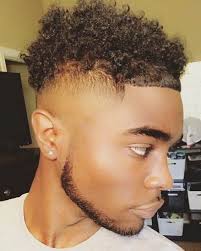 There are great haircuts for round faces and getting one is not just that simple. 60 Distinctive Hairstyles For Men With Round Faces