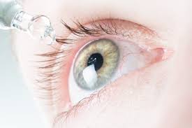 blood vessels in eyes can burst
