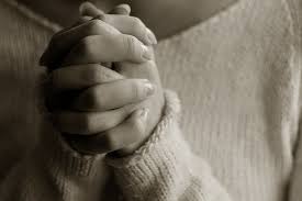 Praying woman hands | Praying woman hands | Long Thiên | Flickr