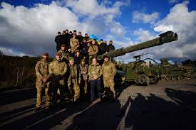 ukraine stocks up on weapons to prepare