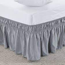 a bed skirt with an adjustable bed