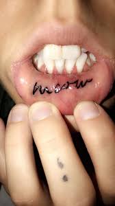 53 awesome tattoos on lips with ideas