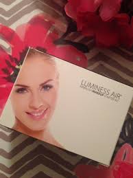 airbrushing with luminess air makeup