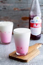Pink Milk Thai Nom Yen นมเย น