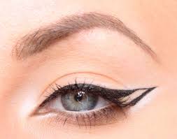 winged eyeliner tutorial step by step