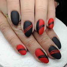 Le vernis longwear nail colour. 60 Stunning Red Black Nail Designs You Ll Love To Try
