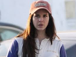 pictures of lana del rey without makeup