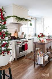 festive christmas kitchen decor ideas