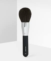 bh cosmetics jumbo face brush at beauty bay