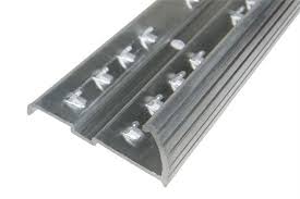 aangepaste aluminium tapijtafdekstrips