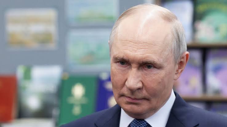Putin sends Trump a gift - and will hope for something in return | World News | Sky News