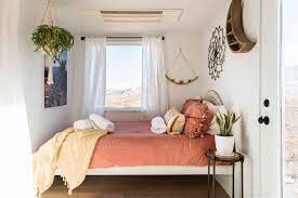 22 small guest bedroom ideas to