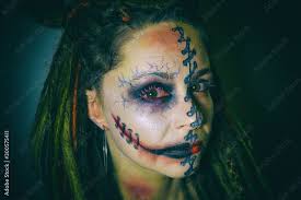creepy female halloween makeup