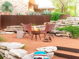 29 outdoor fire pit ideas that are lit