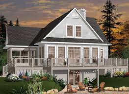 Lake Front Cottage Home Design With