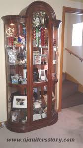 clean a glass curio cabinet and shelves