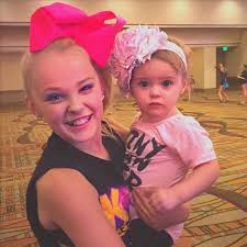 I'm jojo, all i talk about it how excited i am to go on tour! Jojo Siwa Jojo Jojo Siwa Jojo Siwa Age
