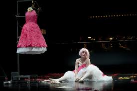 La traviata exposed an open wound of hypocrisy, misogyny and sexual politics at the heart of society. Theater Basel La Traviata Verdi