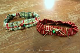 The 8 best cat collars. Diy Christmas Cat Collars Practically Functional Christmas Cat Collar Cat Collars Christmas Cats
