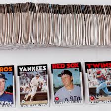 Jan 31, 2021 · 1975 topps baseball cards in review. Complete Set Of 792 1986 Topps Baseball Cards With 100 Nolan Ryan Barnebys