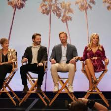 the beverly hills 90210 cast gets a