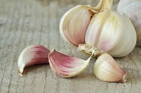 Five Swaps For Fresh Garlic Cloves