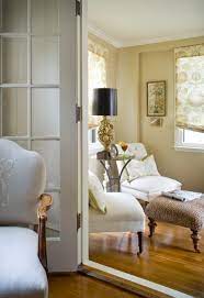 decorating with white and cream