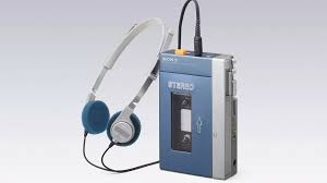 Liệu thế hệ 8X còn nhớ Walkman- chiếc máy làm cả thế giới thay đổi cách nghe  nhạc của Sony?