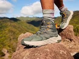 hiking boots vs walking shoes vs trail